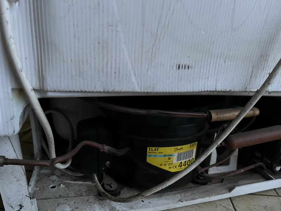 Frigorífico Encastrar Indesit