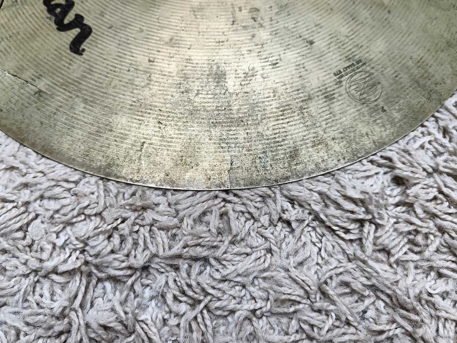 Talerz perkusyjny ZILDJIAN PLANET Z CRASH 16"