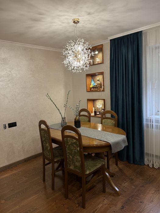 Продаж частини будинку в Луцьку!