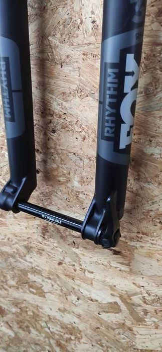 Suspensão FOX RHYTHM 29 Boost