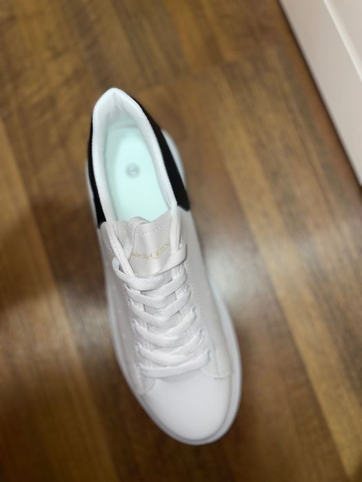 Alexander McQueen ( número 40)