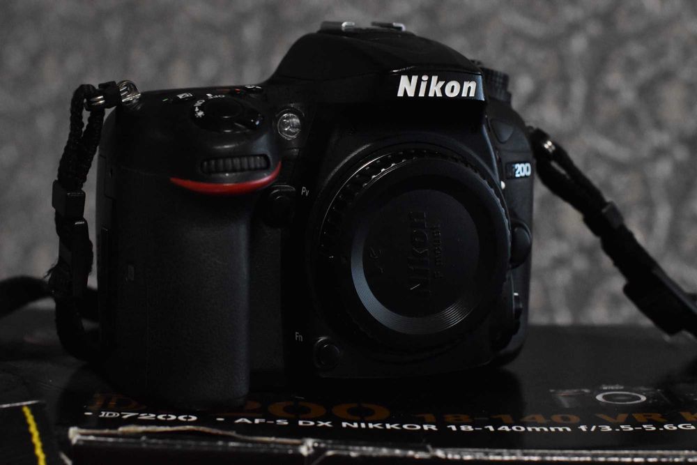 Цифровий фотоапарат Nikon D7200 Body