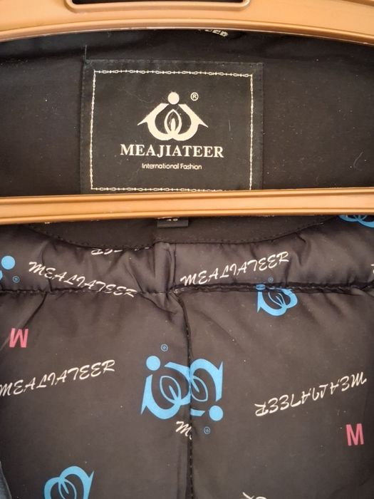 Жіноча  куртка - парка