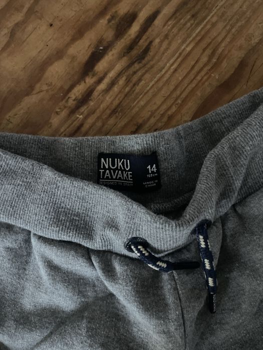 Calcas de fato treino cinzentas