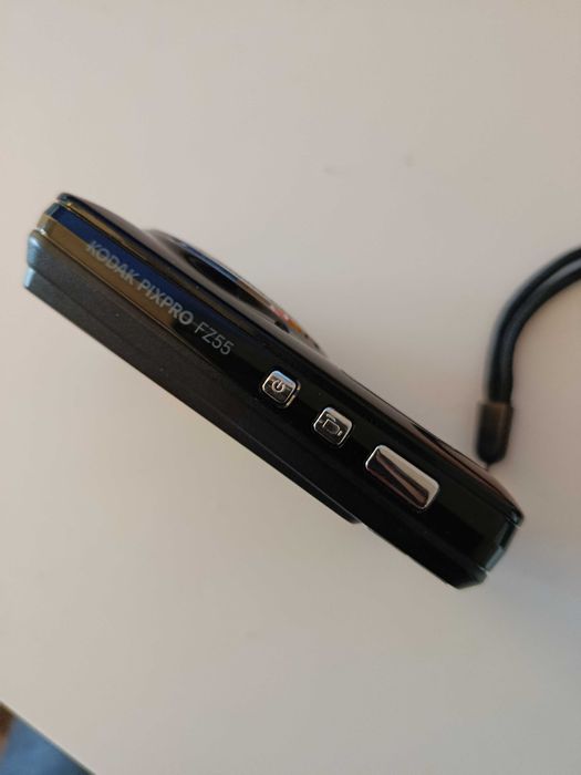 Câmera Digital Kodak Pixpro FZ55 – Como Nova + MicroSD 32GB