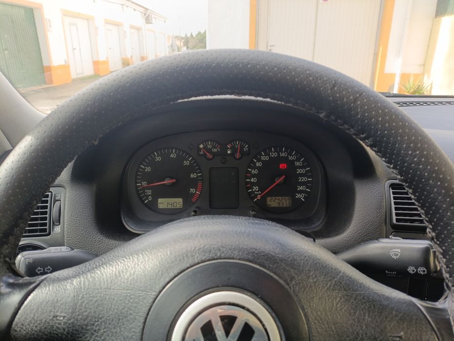 Golf IV 1.6 SR 100 cv