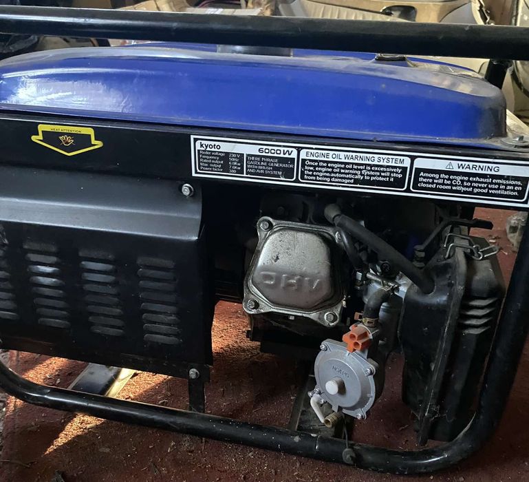 генератор бензиновий 6000w 3 фази