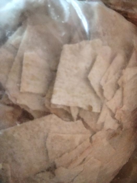 Чипсы картофельные, снеки