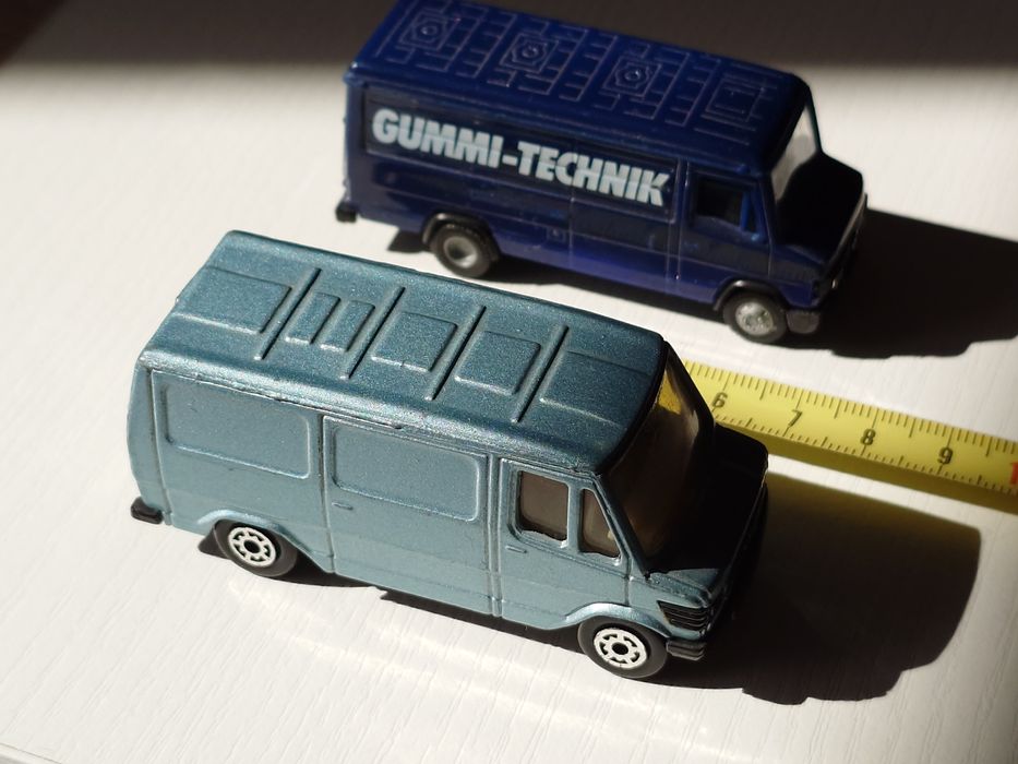 2 modele Edocar samochód Mercedes Van 307D i MB 507D Gummi Technik