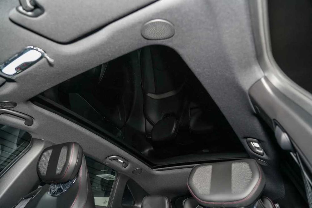 Електромобіль Mazda EZ-60 EV 600 Max Sport 2WD 2026, Crystal Soul Red, чорний салон