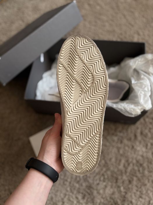 Кроссовки женские белые кожаные, размер 36