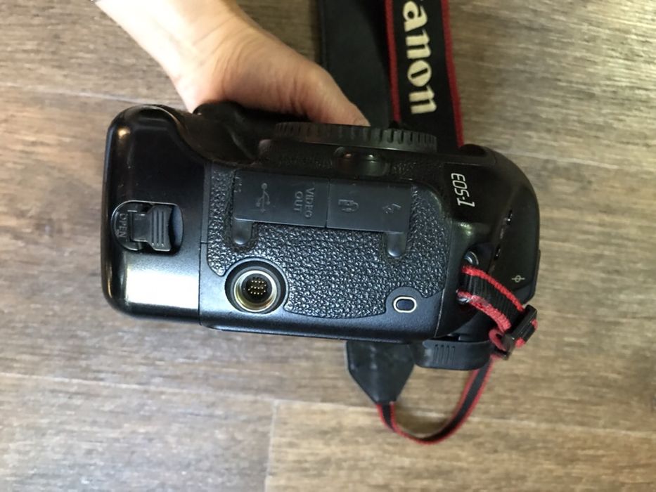 Профессиональный фотоаппарат Canon 1D mark3