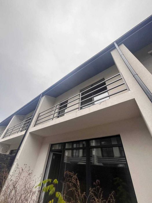 Таунхаус з штукатуркою у БУЧІ