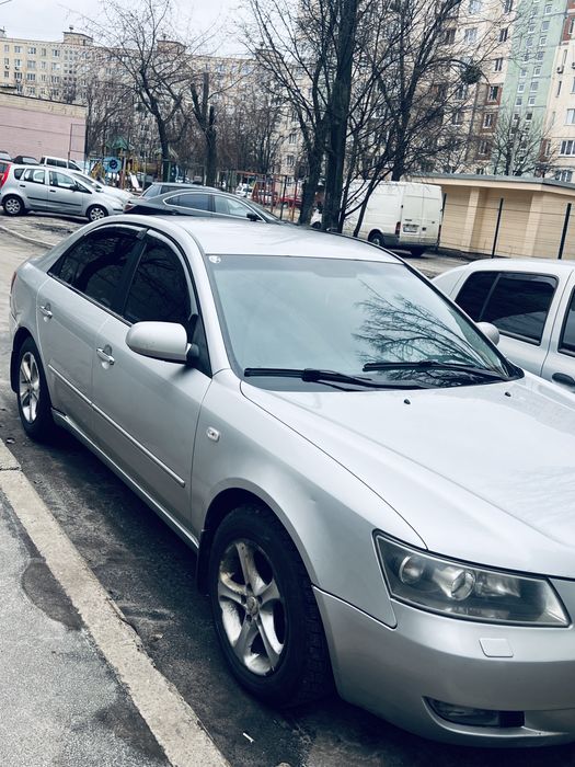 Hyundai Sonata 2005