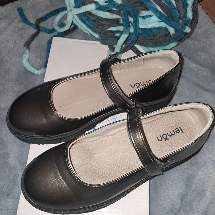 Buty pantofle baleriny  na galowo i na codzień  skóra 35