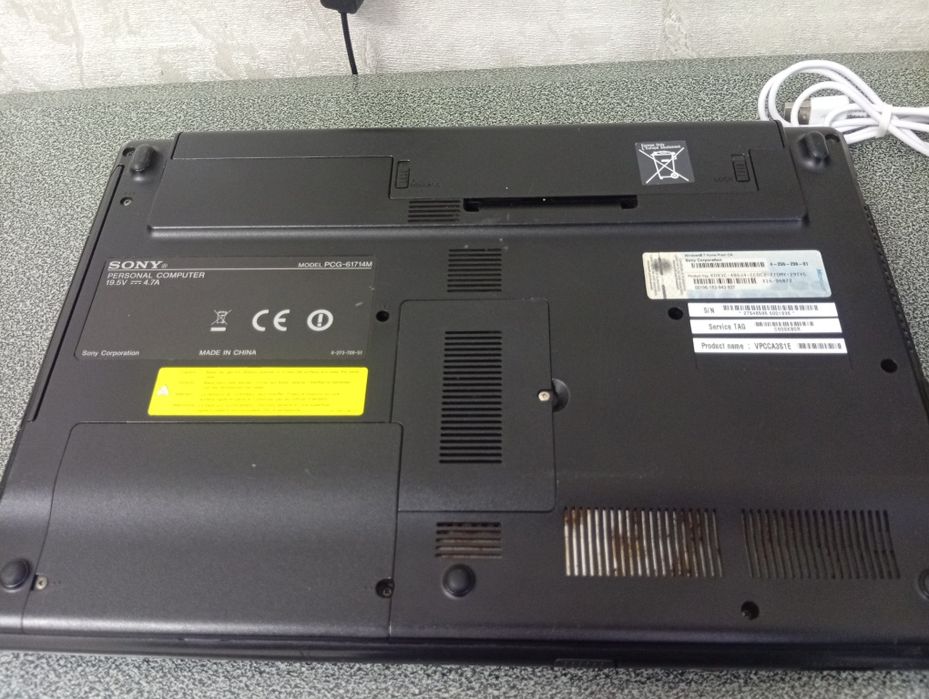 Продам ноутбук Sony VAIO у робочому стані.