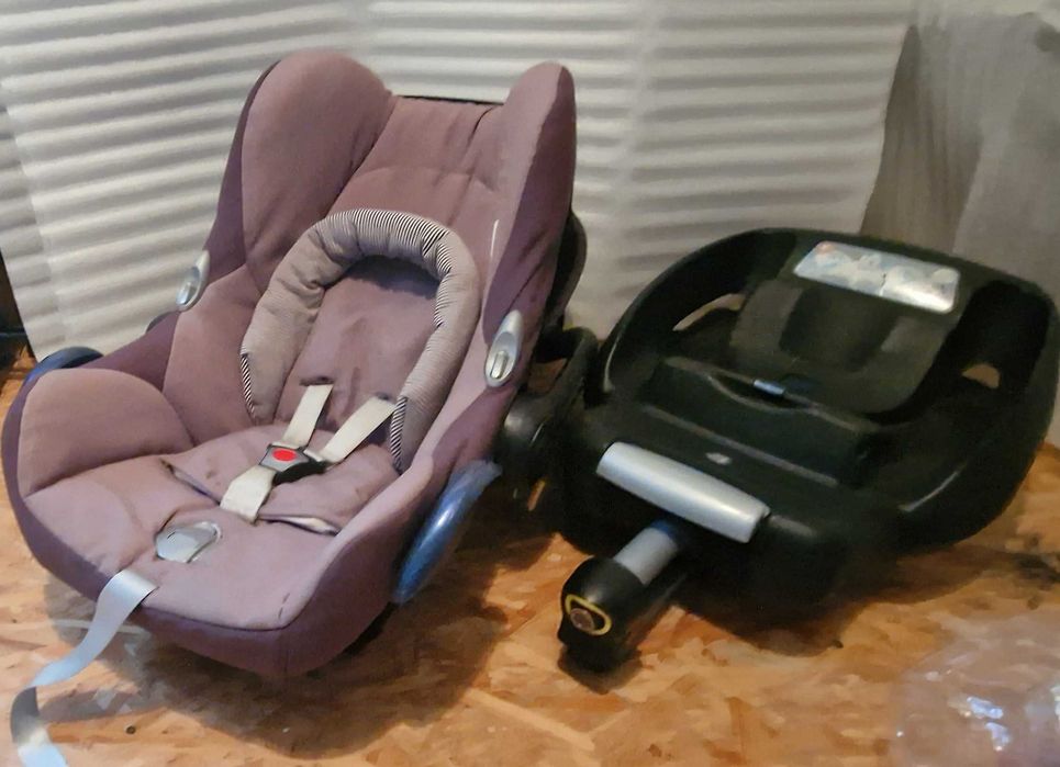 Baza Maxi-Cosi Easy Fix i Fotelik samochodowy