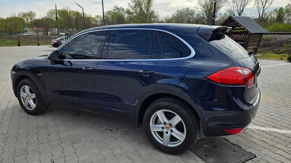 Porsche Cayenne 2010 Гібрид
