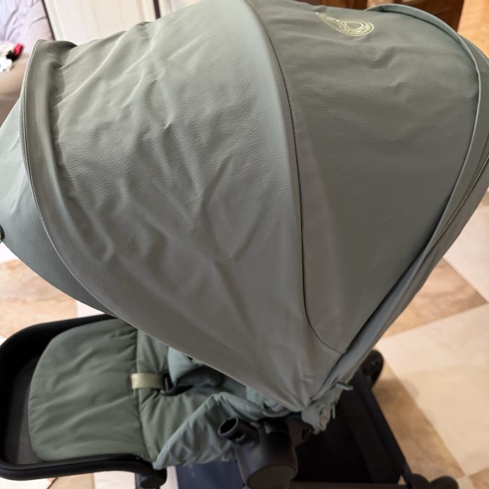 Cybex Priam Leaf Green прогулянкова коляска