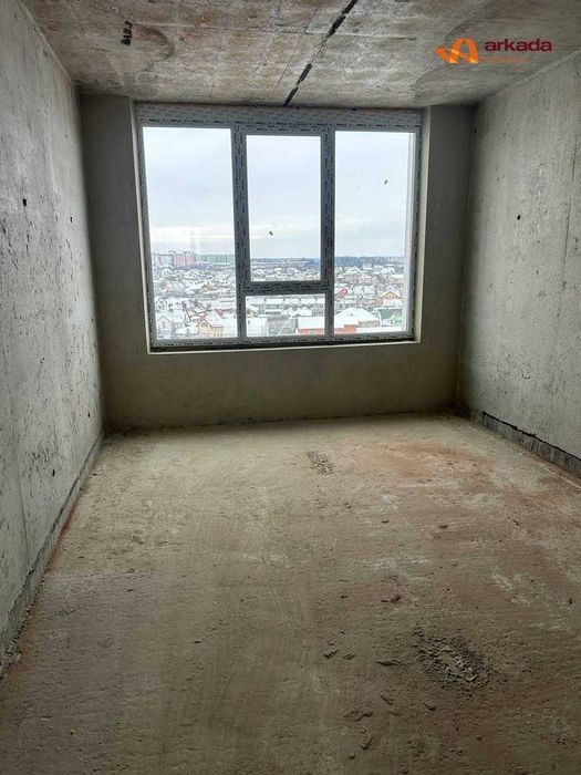 Продаж просторої 2-кімнатної квартири з кухнею-студією