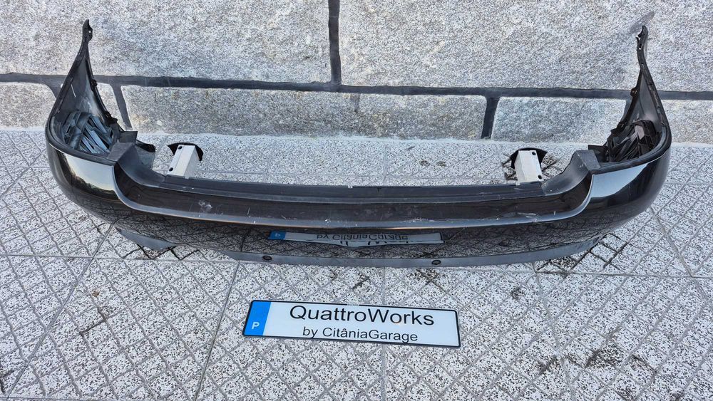 Para-Choques Traseiro Audi A4 B5 8D Avant Facelift Com Lip e Sensores Originais