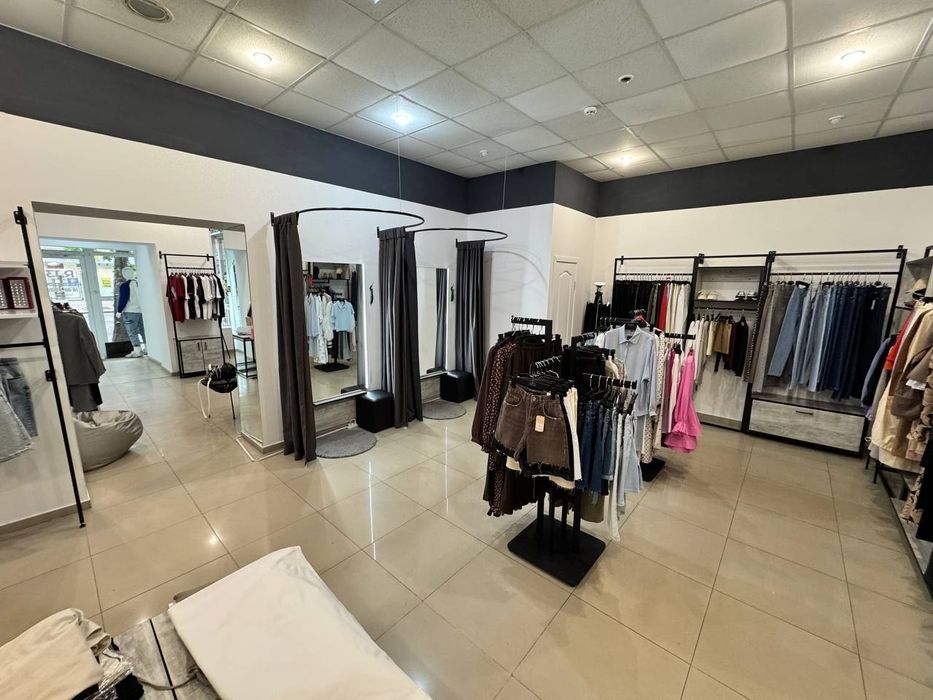 Соборная,продажа фасадного помещения 62м 200000$