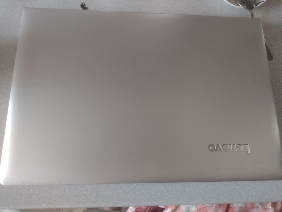 Lenovo IdeaPad i7 SSD Nvidia 940m