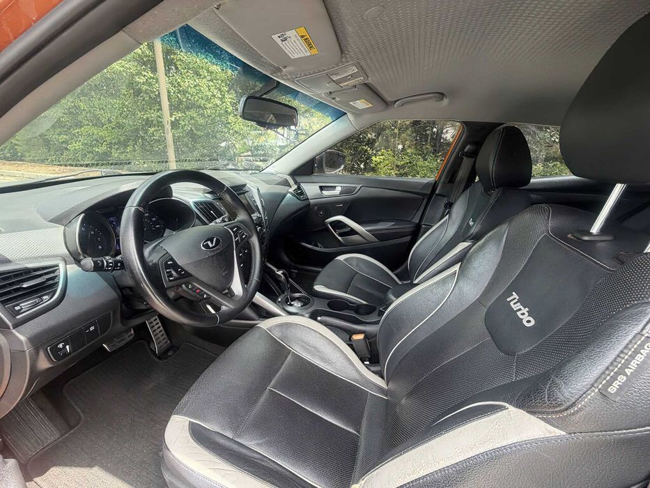 Hyundai Veloster Turbo      2015