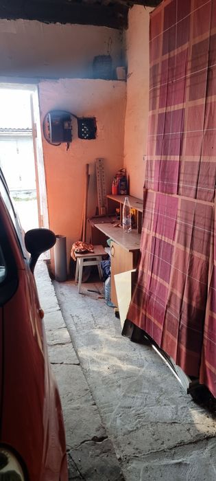 Гараж , складське приміщення
