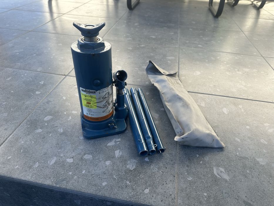 Оригінальний гідравлічний домкрат sprinter 903-907