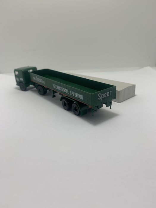 Bussing LS da Brekina escala 1/87