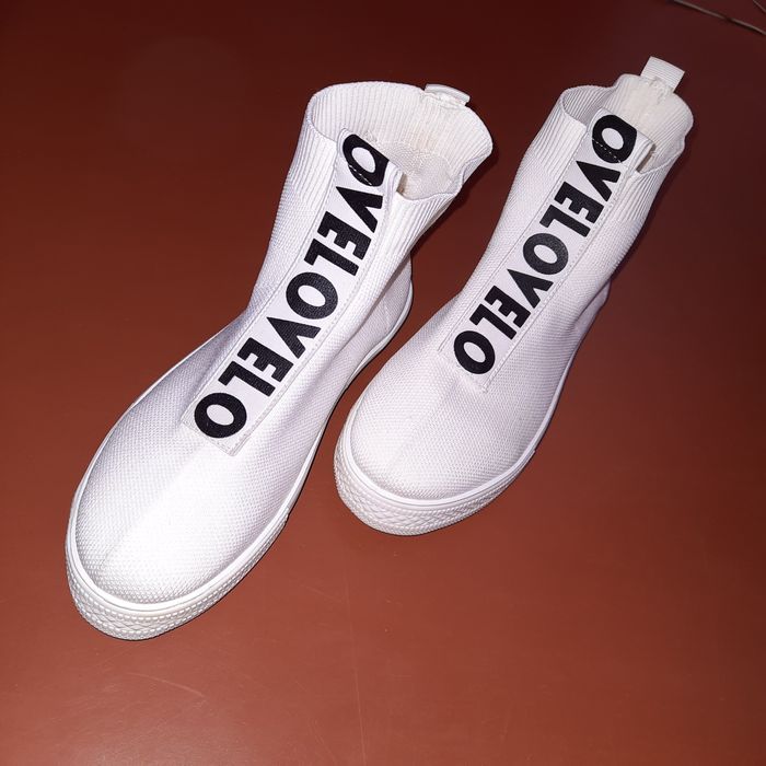 Кроссовки - носки.