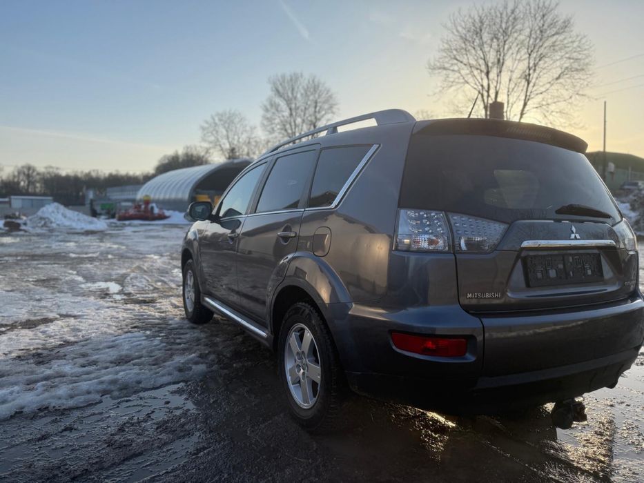 Mitsubischi outlander 2.0b lpg