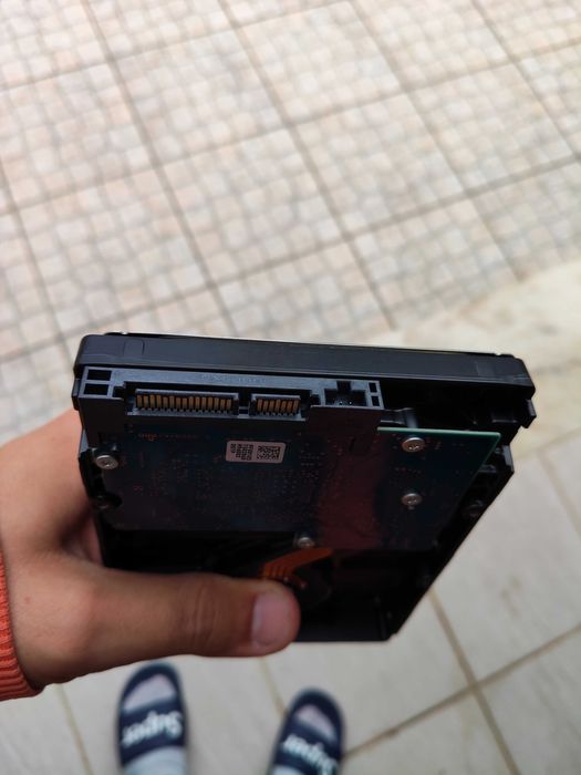 Disco rígido 1T Toshiba