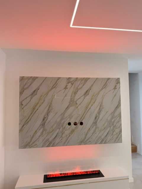 Moderna Moradia T3 Geminada Pronta a Habitar em São Sebastião