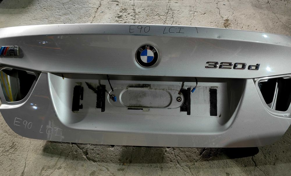 Tampa da mala BMW E90 serie 3 lci