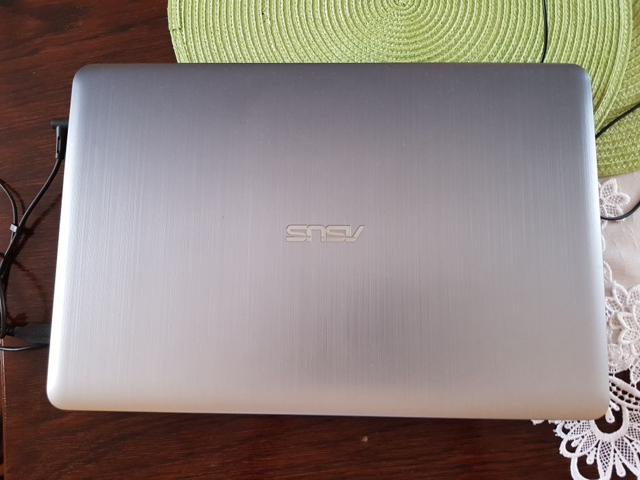 Laptop Asus X541U