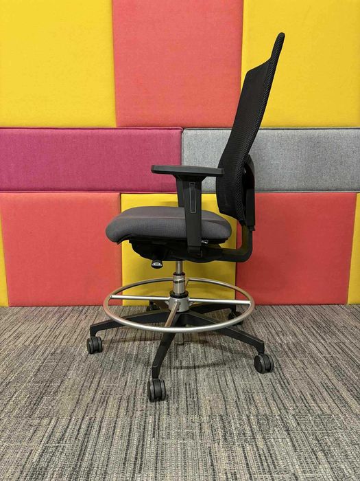 Fotel hoker obrotowy laboratoryjny warsztatowy Dauphin TakeOver okazja