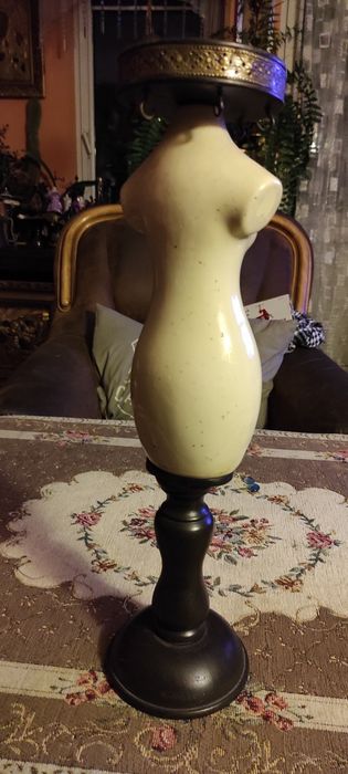 Stojak Figurka Rzeźba