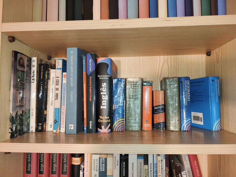 Livros a 4€ cada