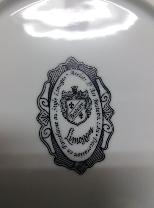 Prato decorativo de porcelana de Limogges