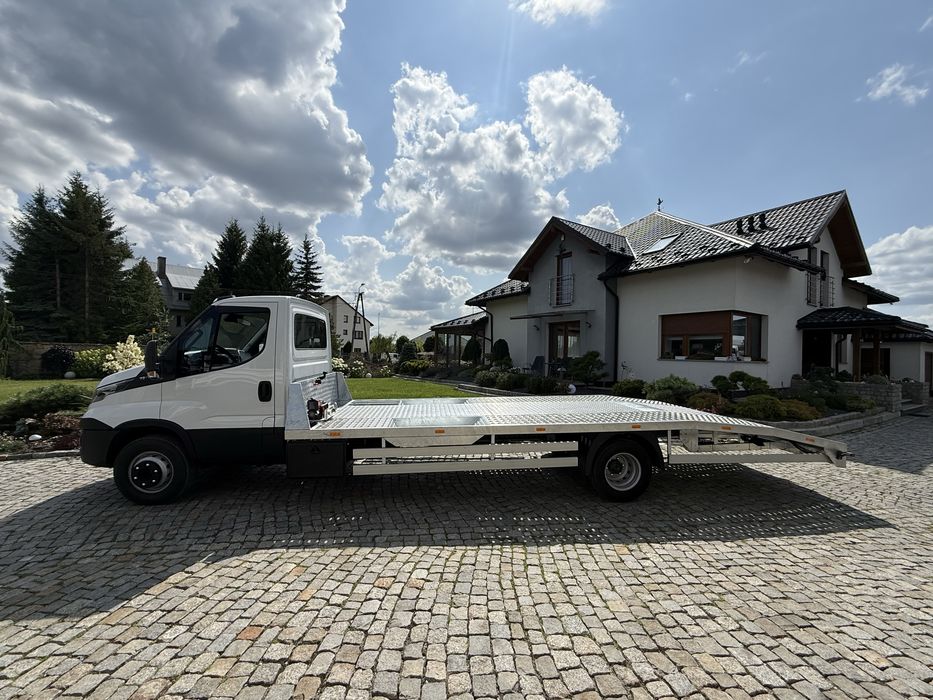 Zabudowa laweta pomoc drogowa iveco mercedes sprinter daily producent