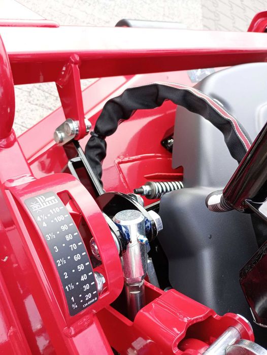 Nowa Profesjonalna kosiarka Toro H800 Górny ,Yanmar diesel Kosz Kubota