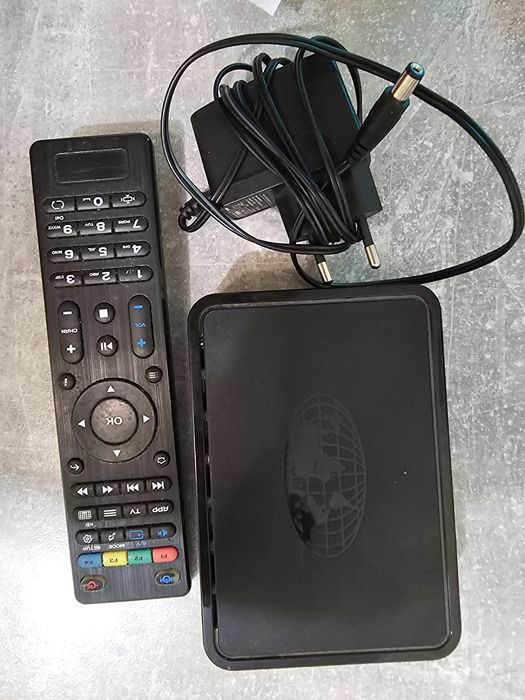 Тв приставка укртелеком Aura hd plus ТВ медіаплеєр