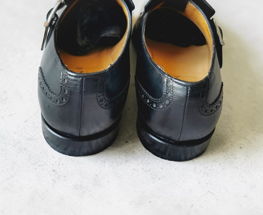 Sapatos Pretos em Couro da Marca Mariano! Novos!
