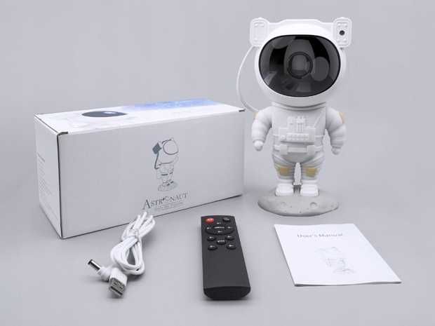 LAMPKA NOCNA DLA DZIECI rzutnik projektor gwiazd astronauta dla dzieci