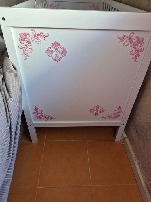 Berço de bebe com colchão