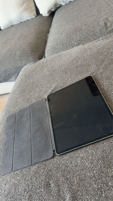 iPad Pro + Magic Keyboard + Apple Pencil