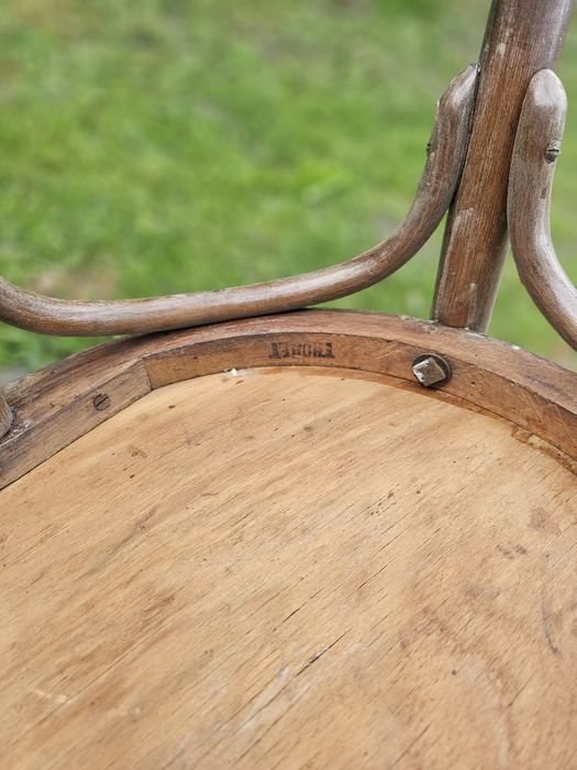 Oryginalne krzesło Thonet do renowacji