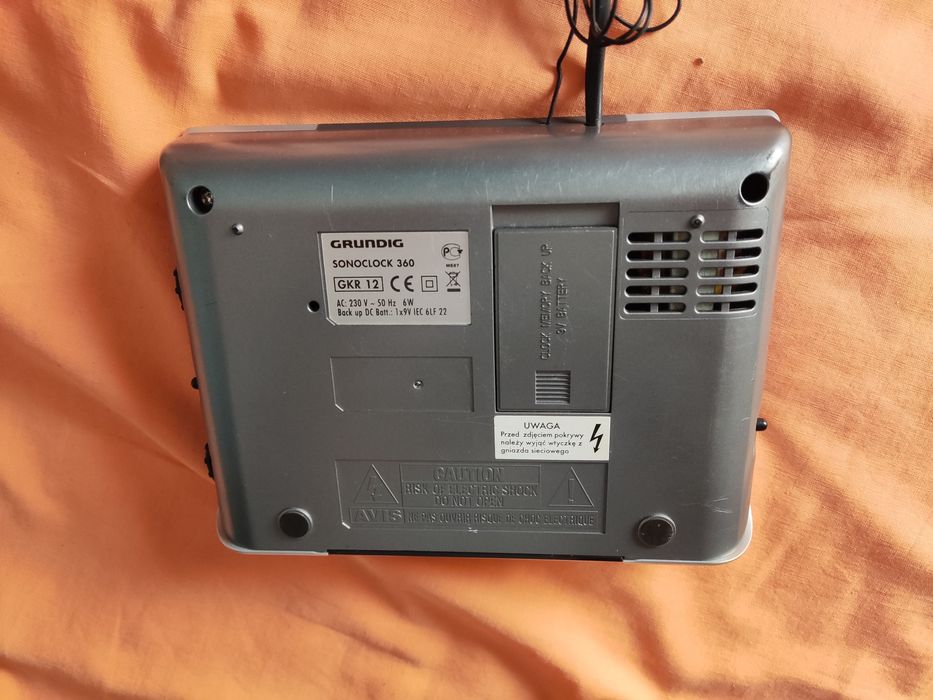 Rádio compacto usado